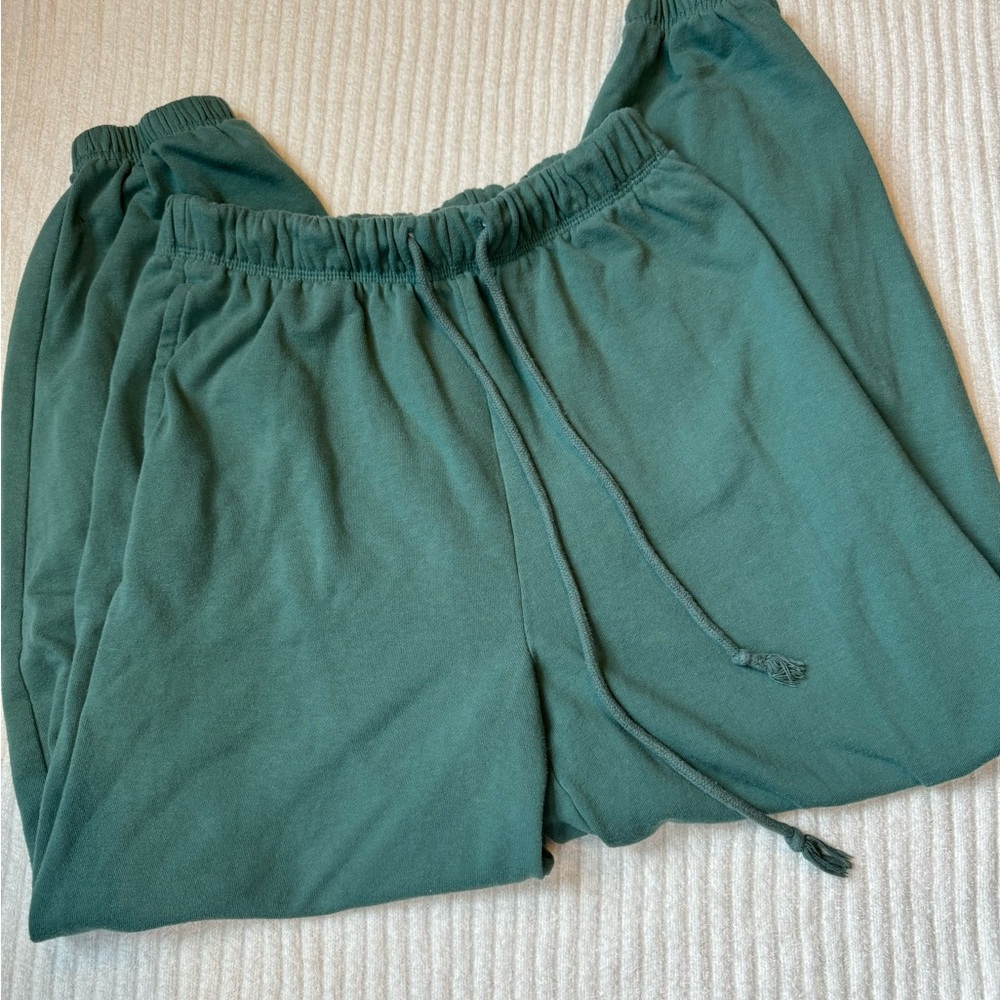 Aeropostale joggers size medium